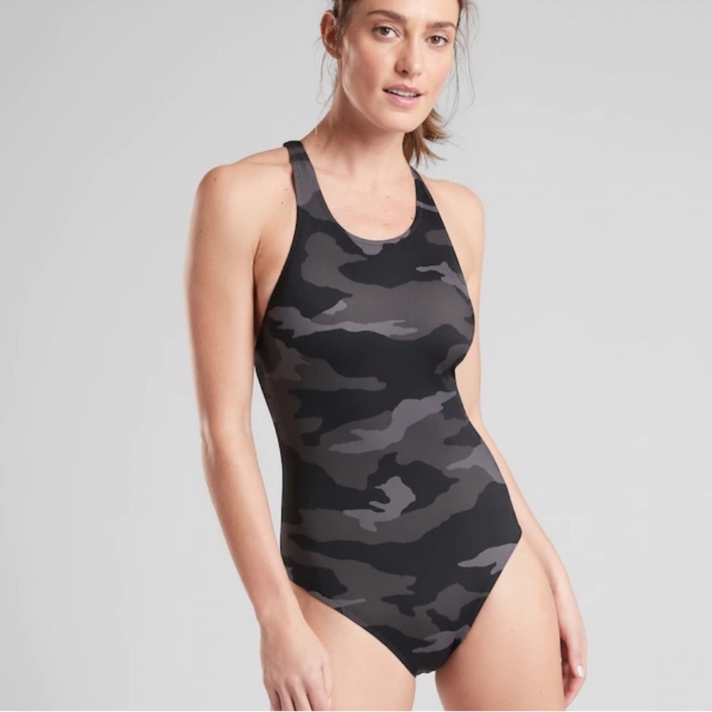 NWOT Athleta Freestyle Camo One Piece Swimsuit Size:38
